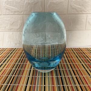 Vintage Aqua Blue Hand‑Blown Bubble Art Glass Vase – Egg‑Shaped 6" x 4.5"